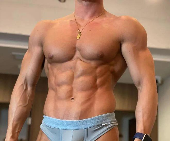 肌训练动作适合新手入门!千亿球友会10个初级的腹(图2) 肌训练动作适合新手入门!千亿球友会10个初级的腹(图2)